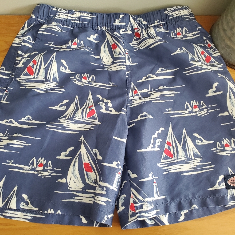 Vinyard vines sailing scene chappy trunks